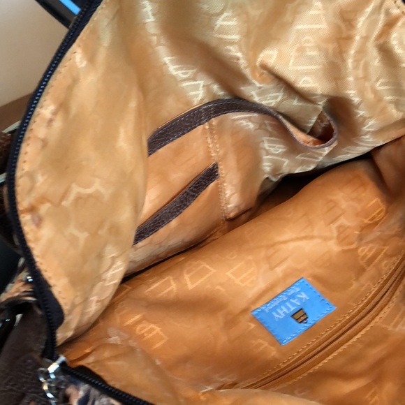 KVZ Purse Done shaped animal print satchel - Picture 7 of 7